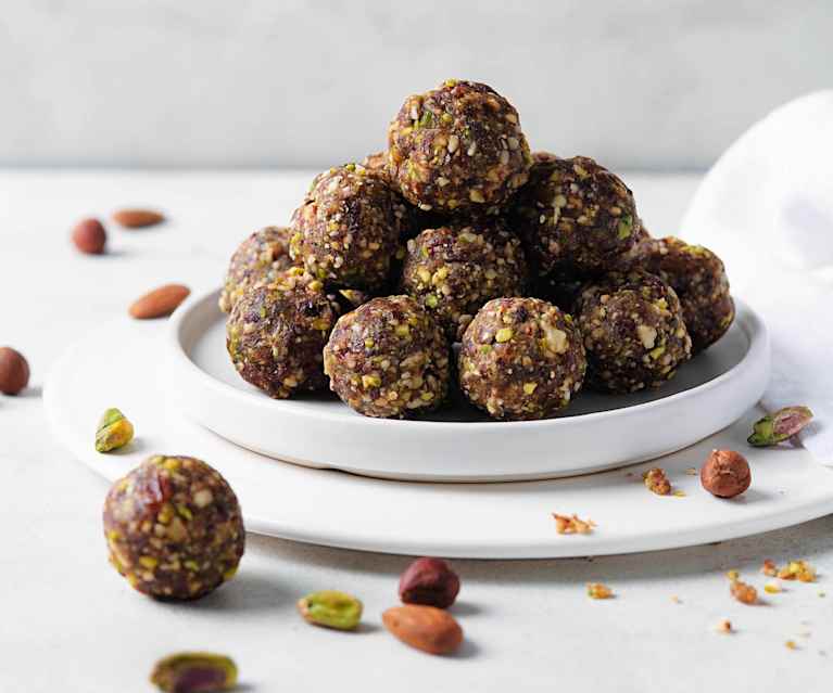 Praline di datteri e frutta secca