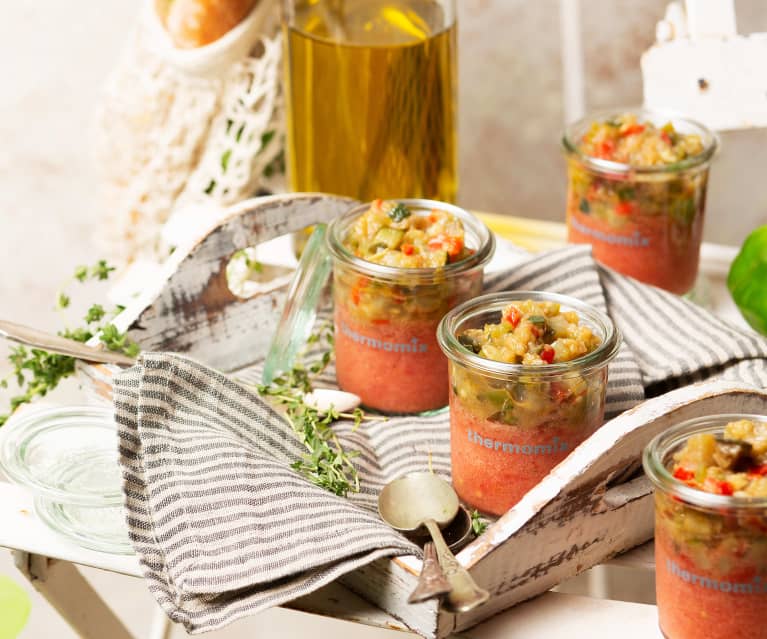 Vasitos ratatouille con gelatina de tomate