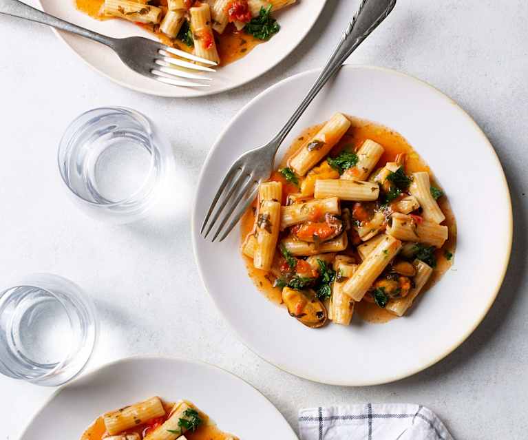 One pot pasta tomates, persillade et moules One pot pasta tomates, persillade et moules