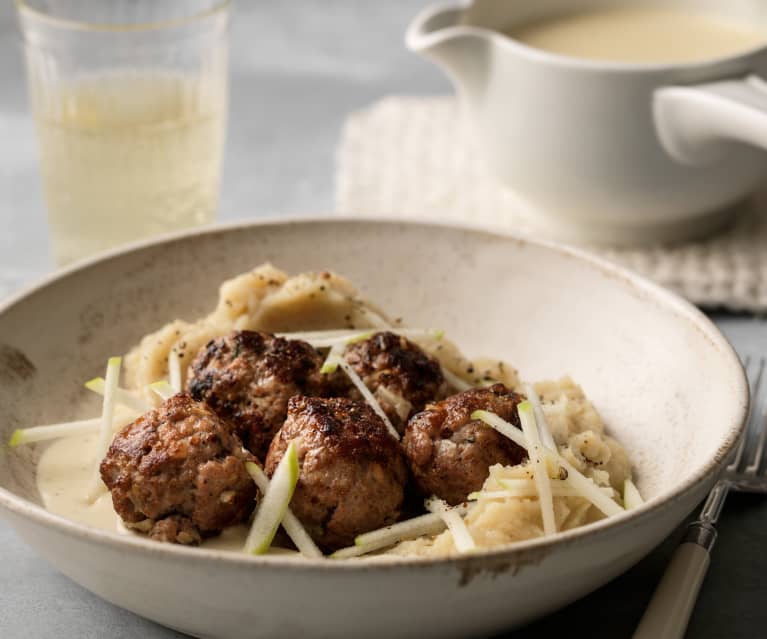 Boulettes de porc au céleri et à la pomme