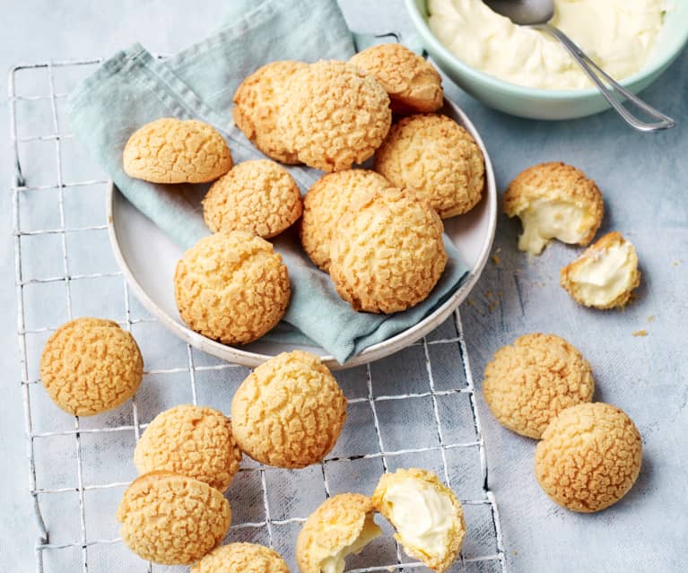 Sable choux with lime ganache