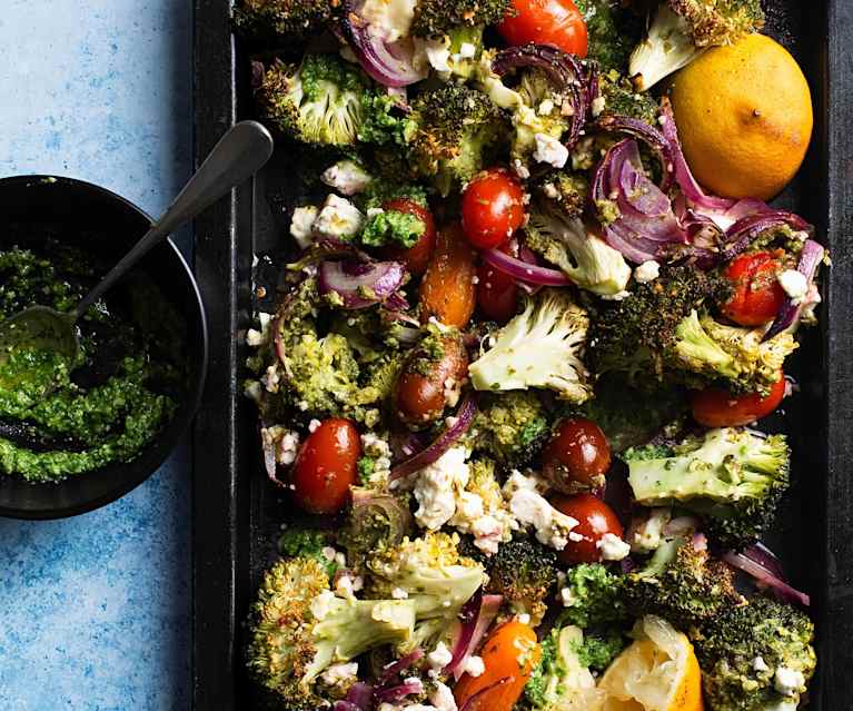 Broccoli con pesto di rucola e Feta Broccoli con pesto di rucola e Feta