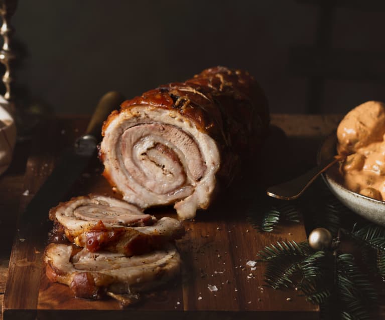 Porchetta al horno con guarnición