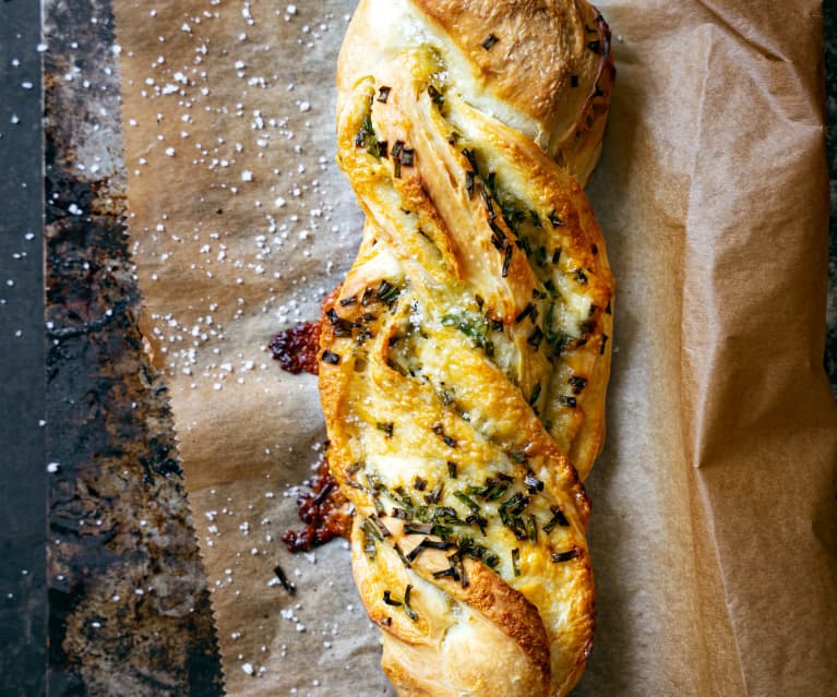 Pain torsadé cheddar et ciboulette