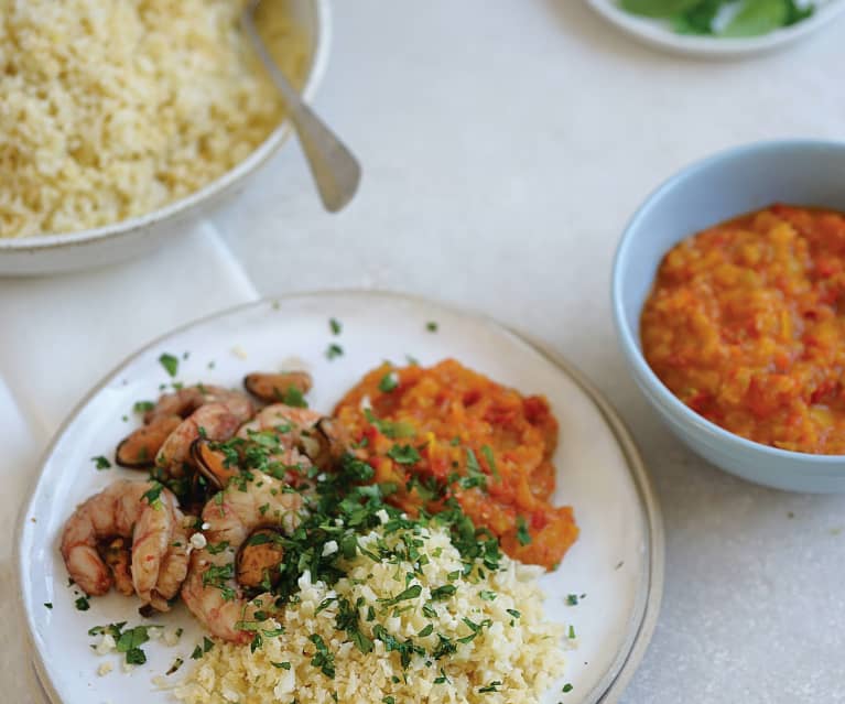 "Arroz" de coliflor con mariscos