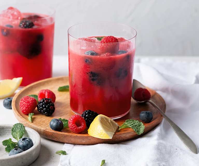 Mojito de fructe de pădure, fără alcool Mojito de fructe de pădure, fără alcool