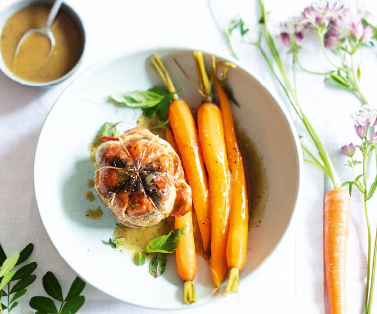 Paupiettes, carottes nouvelles et jus aux herbes