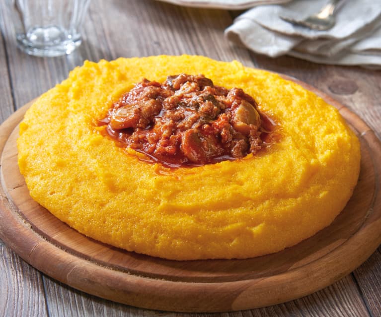 Polenta con funghi e salsiccia