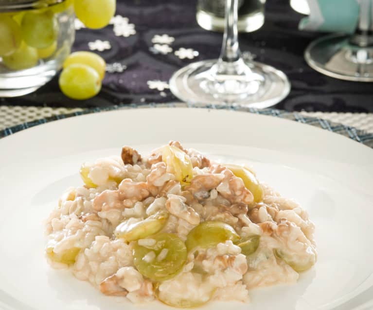 Risotto con nueces, uvas y gorgonzola