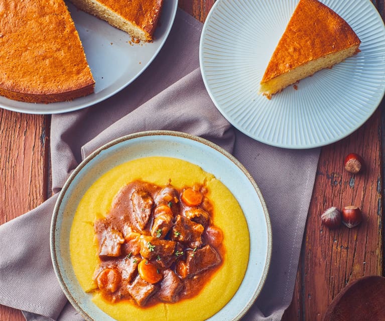 Menù: Spezzatino e polenta, torta alle nocciole (Bimby Friend)