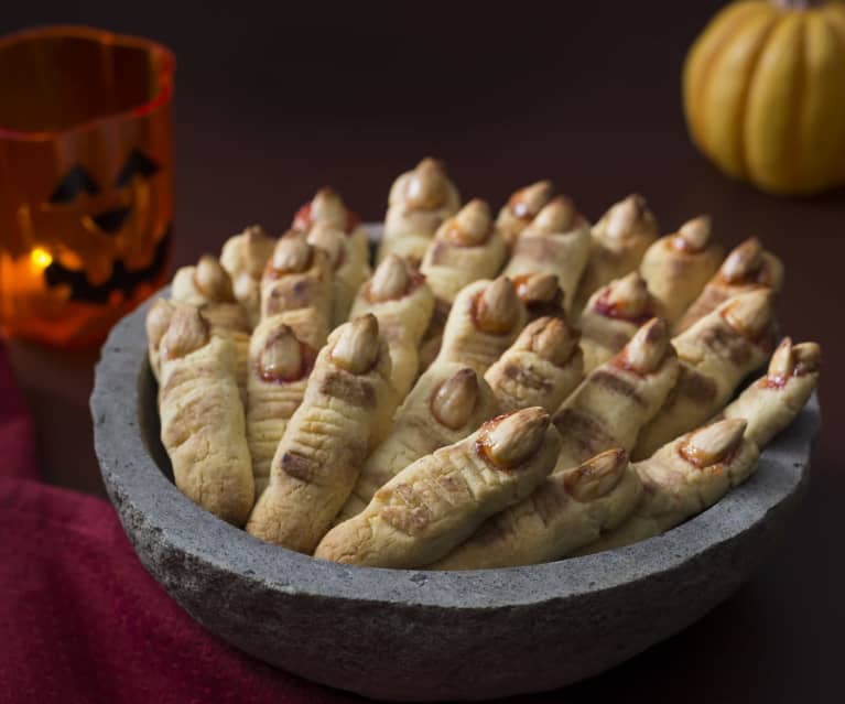 Spooky shortbread fingers