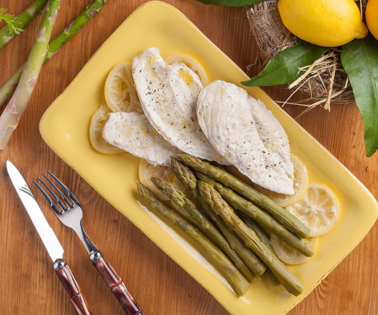 Pollo al limone con asparagi verdi