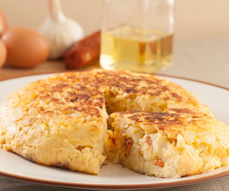 Tortilla de patatas con chorizo