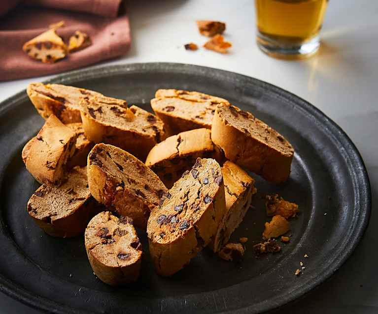 Cantucci farina di castagne e albicocche secche Cantucci farina di castagne e albicocche secche