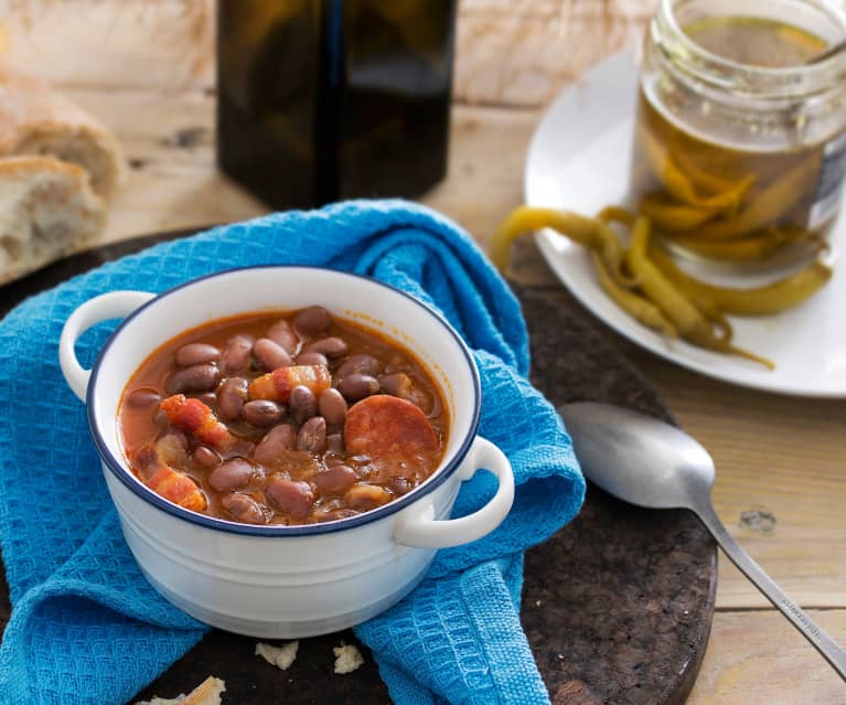 Alubias tolosanas con chorizo y tocino (Cocción lenta)