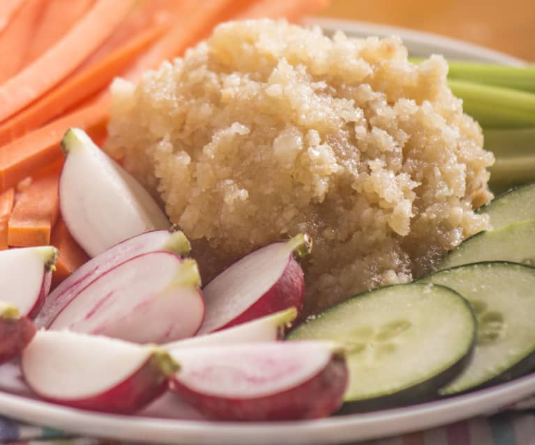 Dip de macadamia con crudités