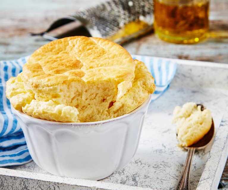 Souffle de queso gruyere