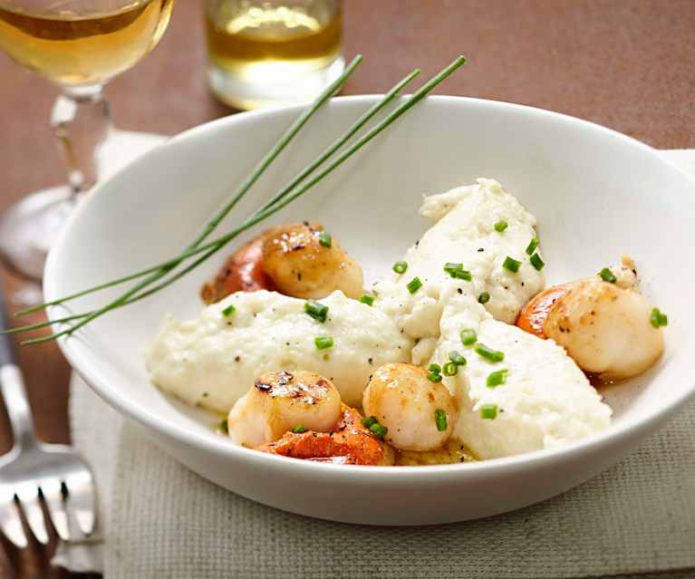 Noix de saint-jacques, purée de panais à l'anis Noix de saint-jacques, purée de panais à l'anis