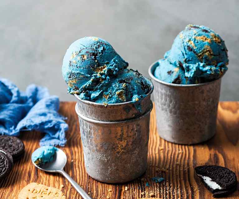 Înghețată Cheesecake ”Cookie Monster” Înghețată Cheesecake ”Cookie Monster”