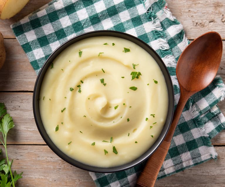 Purée de pommes de terre classique