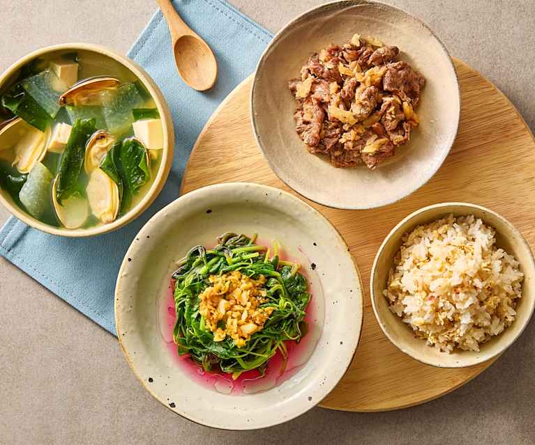 午餐（仔姜牛肉、蒜泥米苋、冬瓜海带蛤蜊汤、燕麦芡实饭）
