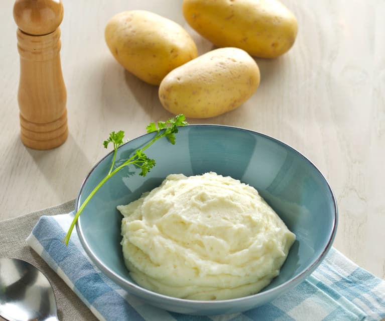 Puré de patata con leche desnatada - Cookidoo™– the official Thermomix® recipe  platform