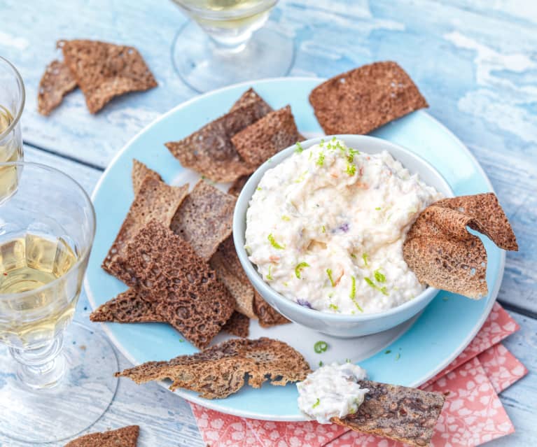 Crackers de galette et mousse de crevettes