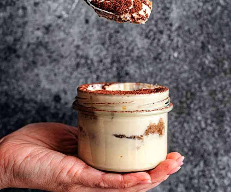 Tiramisu s mandlovým likérem Tiramisu s mandlovým likérem