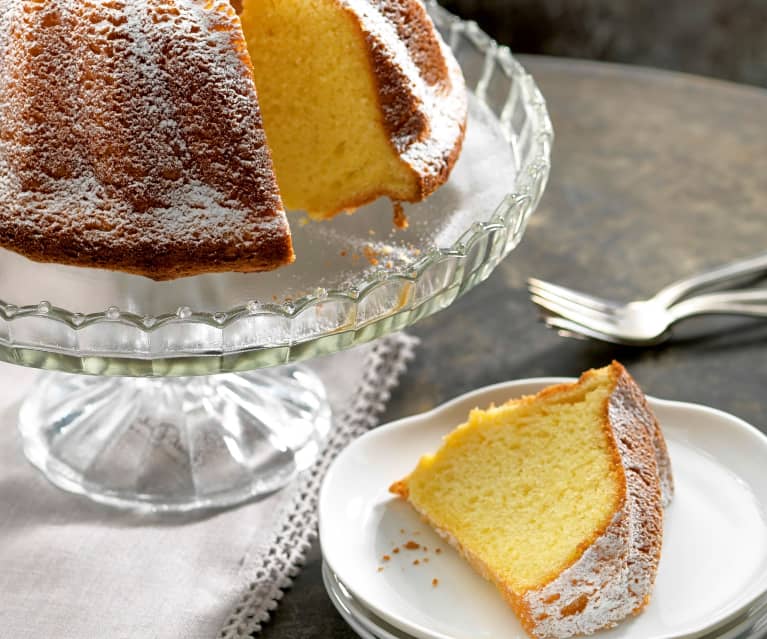 Ciambellone veloce allo yogurt