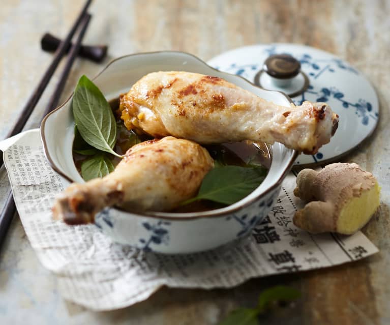 Poulet à l'huile de sésame, sauce de soja et vin de riz