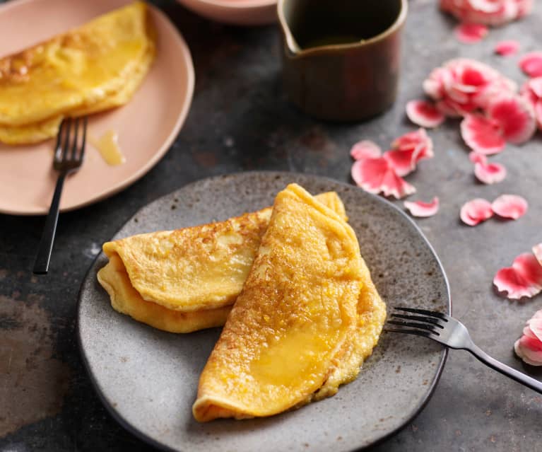 Crepes com molho de laranja