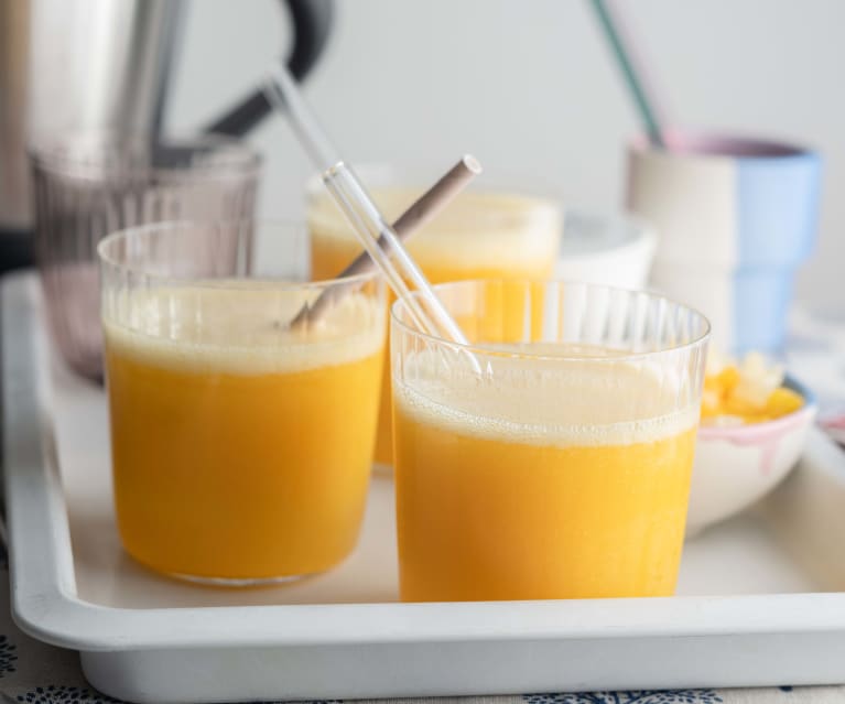 Ponche de mango, melocotón y piña