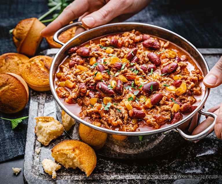 Chili de bœuf et muffins de maïs Chili de bœuf et muffins de maïs