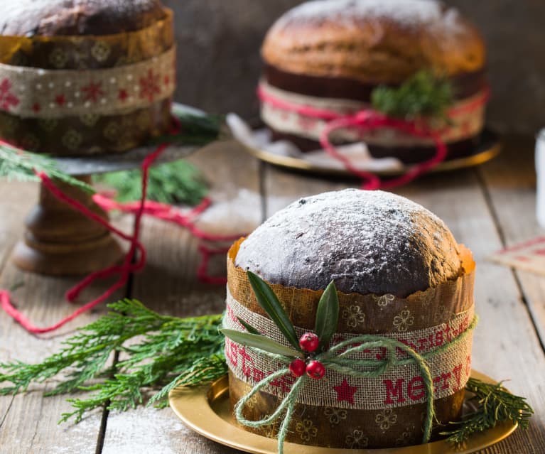 Panettone con chocolate y naranja