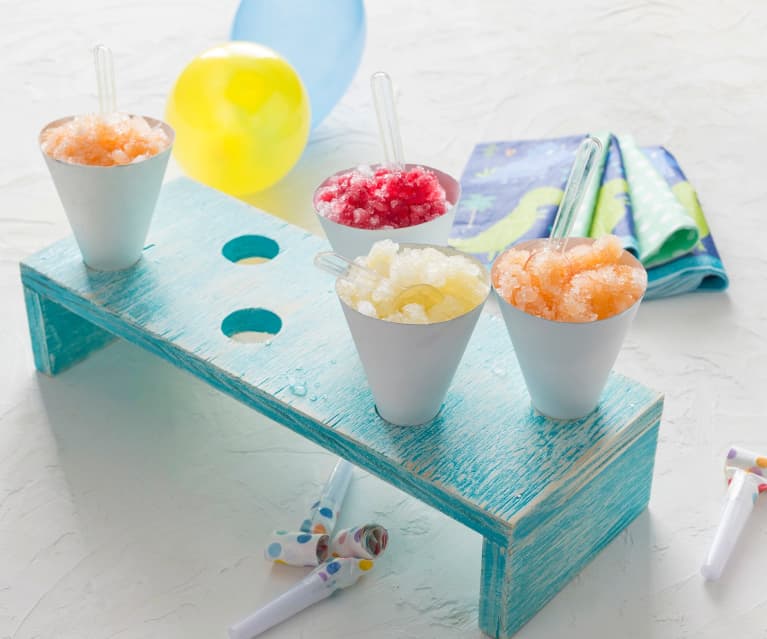 Tri-coloured snow cones