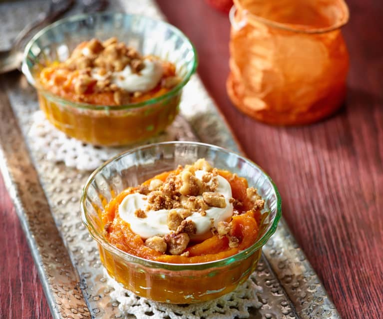 Dessert di zucca con noci