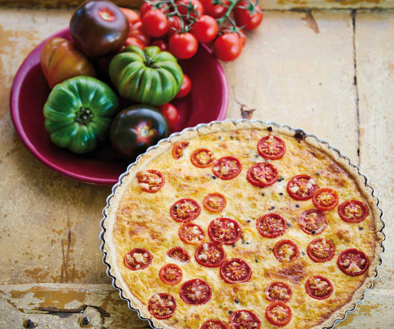 Quiche de alho-francês, tomate e camarão