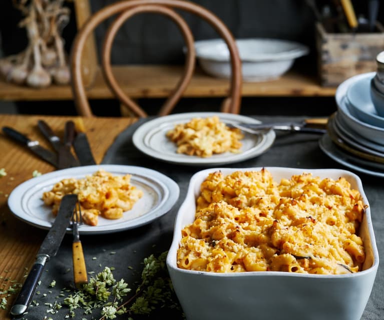 Macarrão com frango e molho de queijo