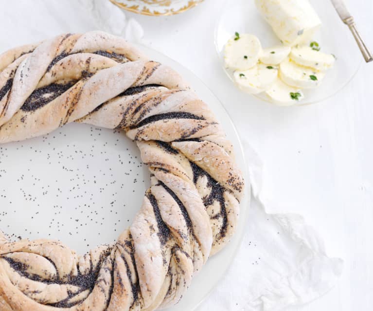 Argola de sementes de papoila com manteiga de limão