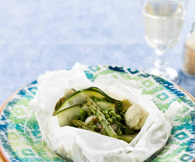 Papelotes de pescada com legumes verdes