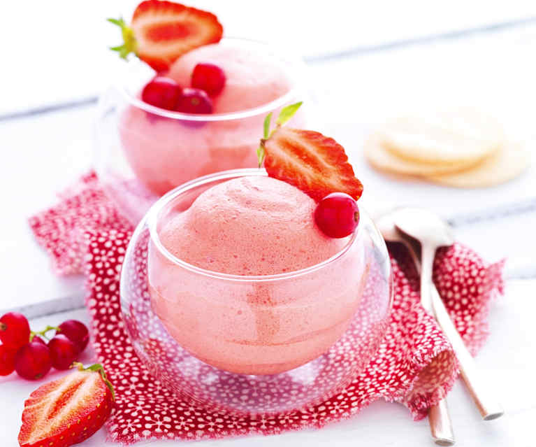 Mousse légère fraise-groseille Mousse légère fraise-groseille