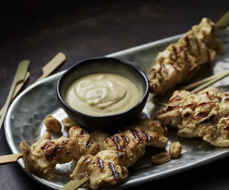 Pouletspiesse mit Erdnuss-Satay-Sauce