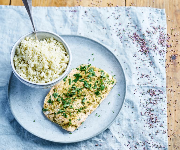 Salmão com arroz de coentros