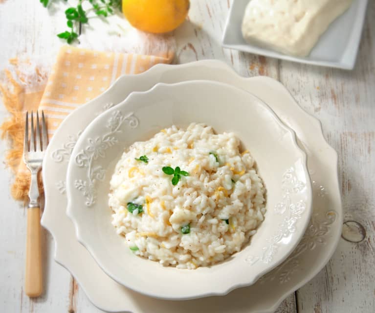 Risotto al limón con pimienta y mejorana