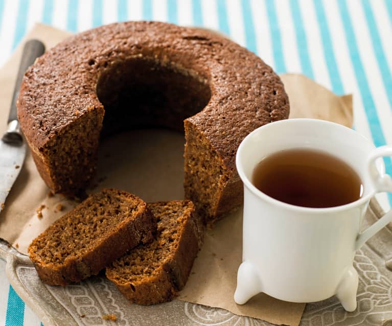 Bolo de avelã e café