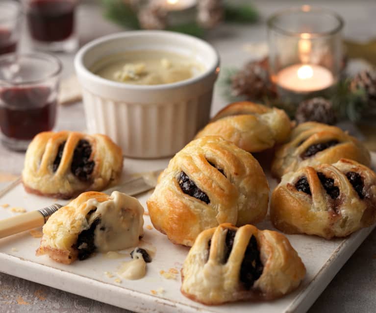 Mini Eccles Cakes with Potted Stilton