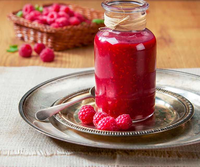 Salsa ai lamponi, semi di chia e stevia Salsa ai lamponi, semi di chia e stevia
