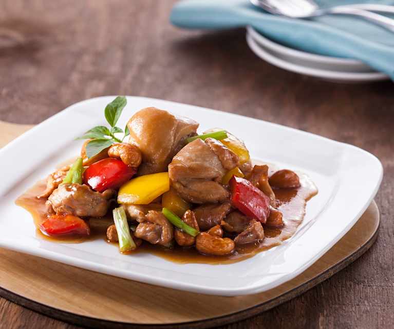 Sovracosce di pollo agli anacardi Sovracosce di pollo agli anacardi