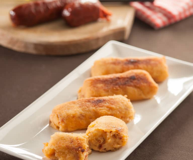 Croquetones de picadillo de chorizo