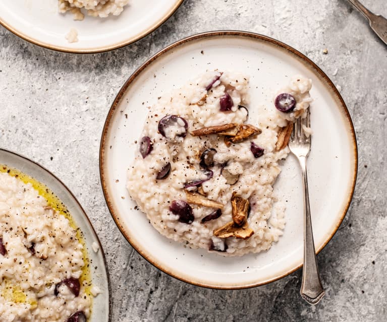 Risotto con setas y uvas